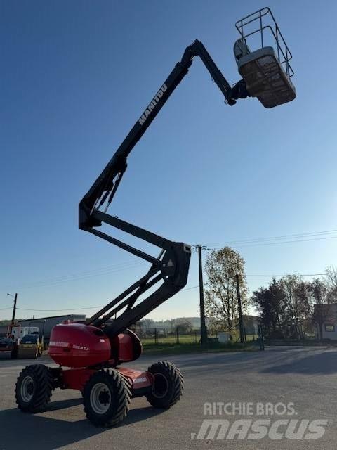 Manitou 200 ATJ 緊湊型自走式伸縮臂式升降機