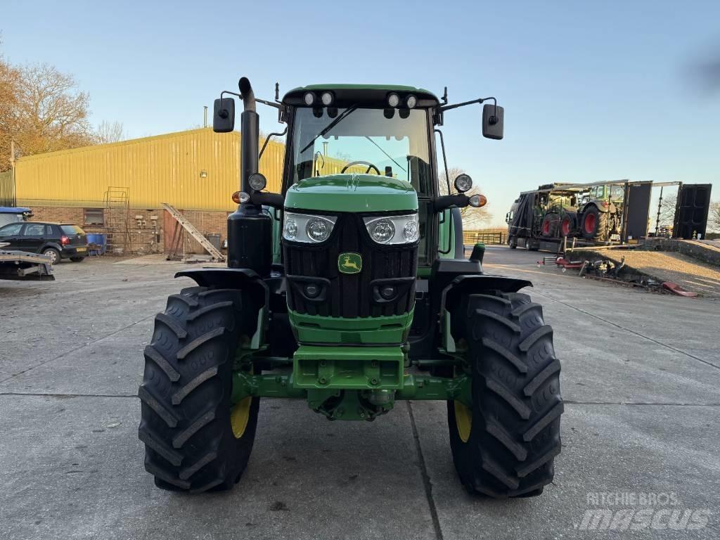 John Deere 6135M 曳引機
