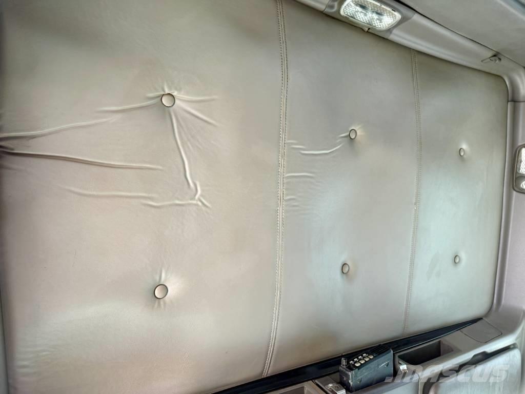 Kenworth T800 起重可拆卸式卡車