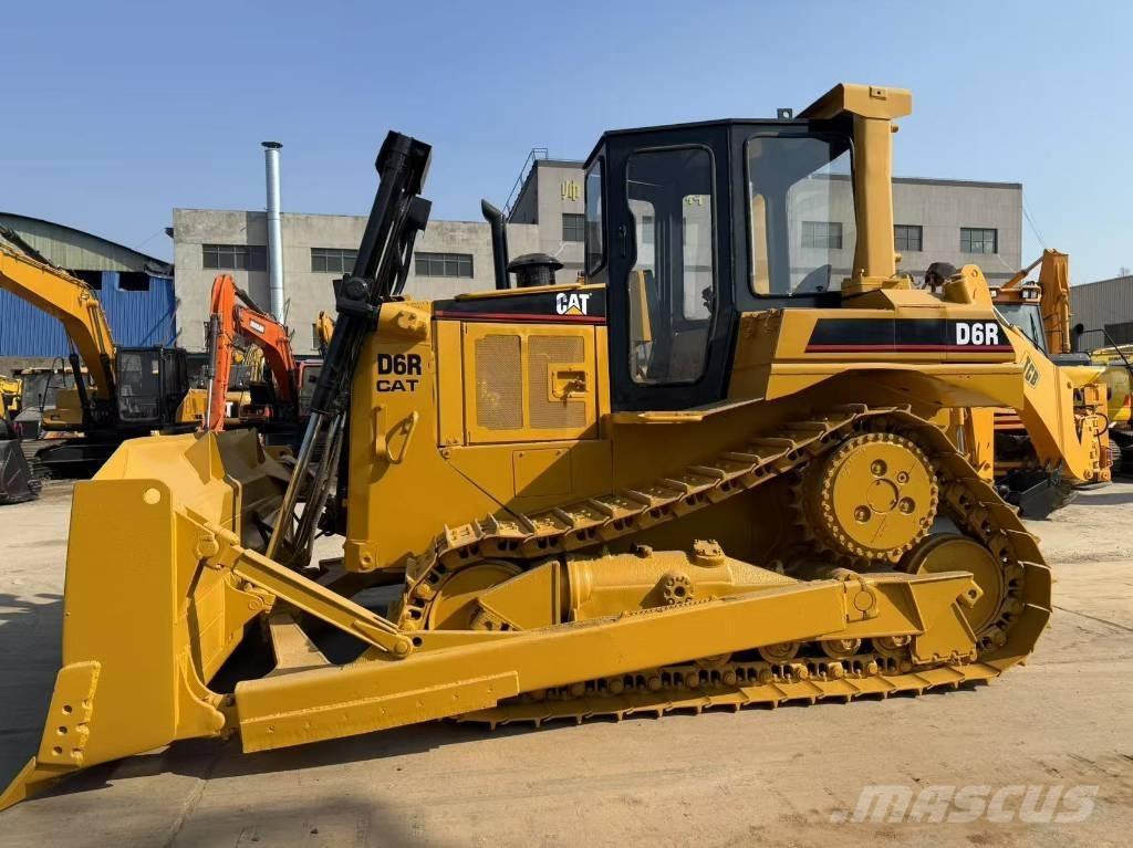 CAT D 6 R 履帶推土機