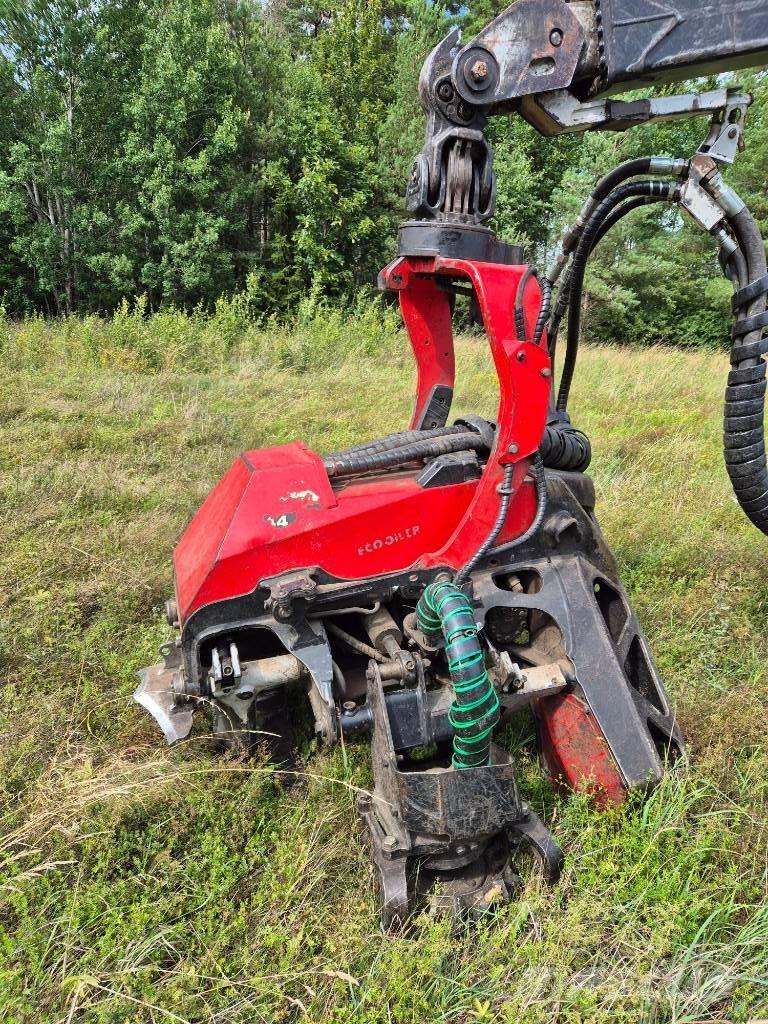 Komatsu C 144 收穫機頭
