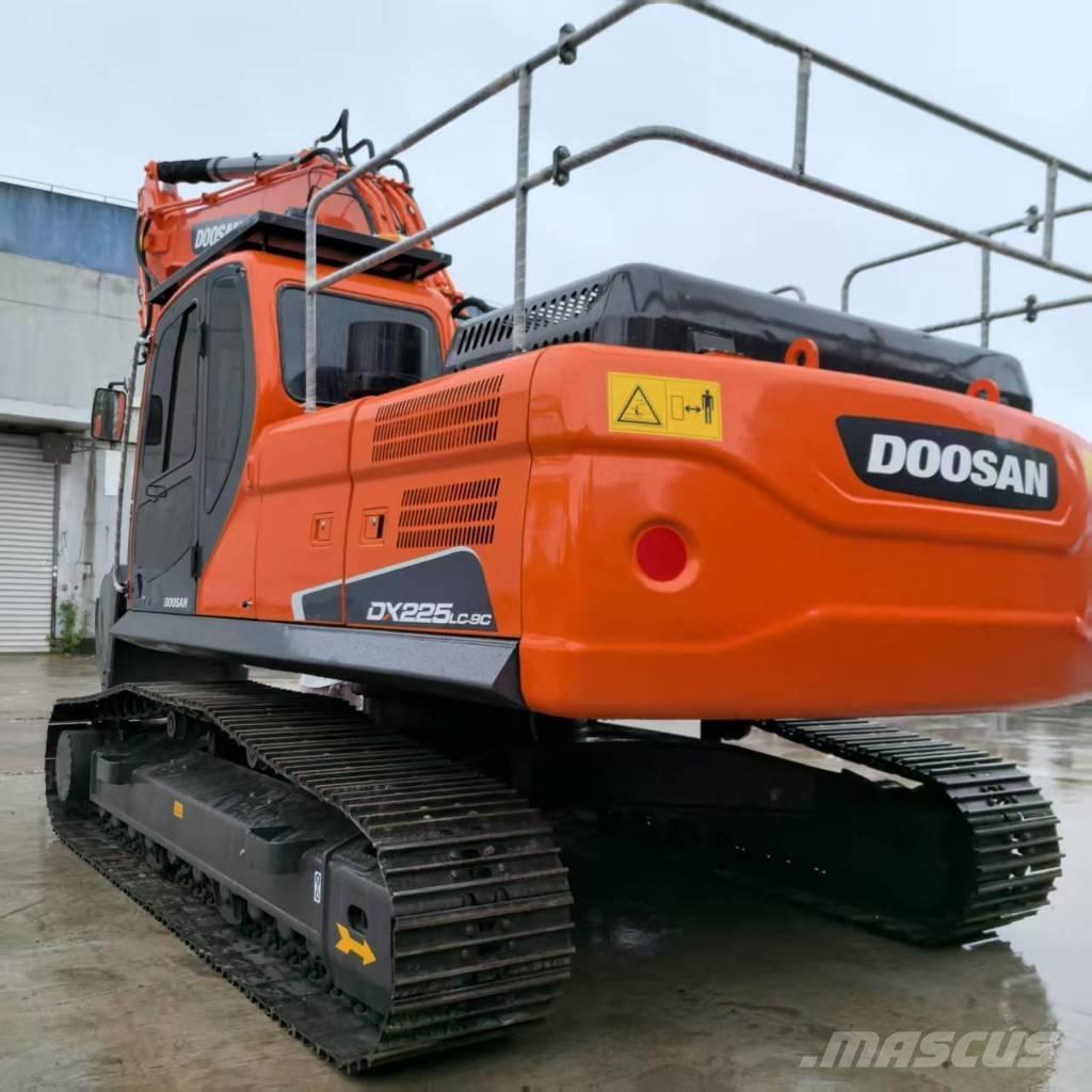 Doosan DX 225 LCA 履帶式 挖土機/掘鑿機/挖掘機