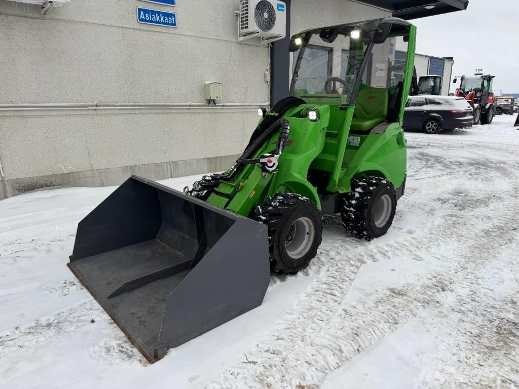 Avant R 28 小型裝載機