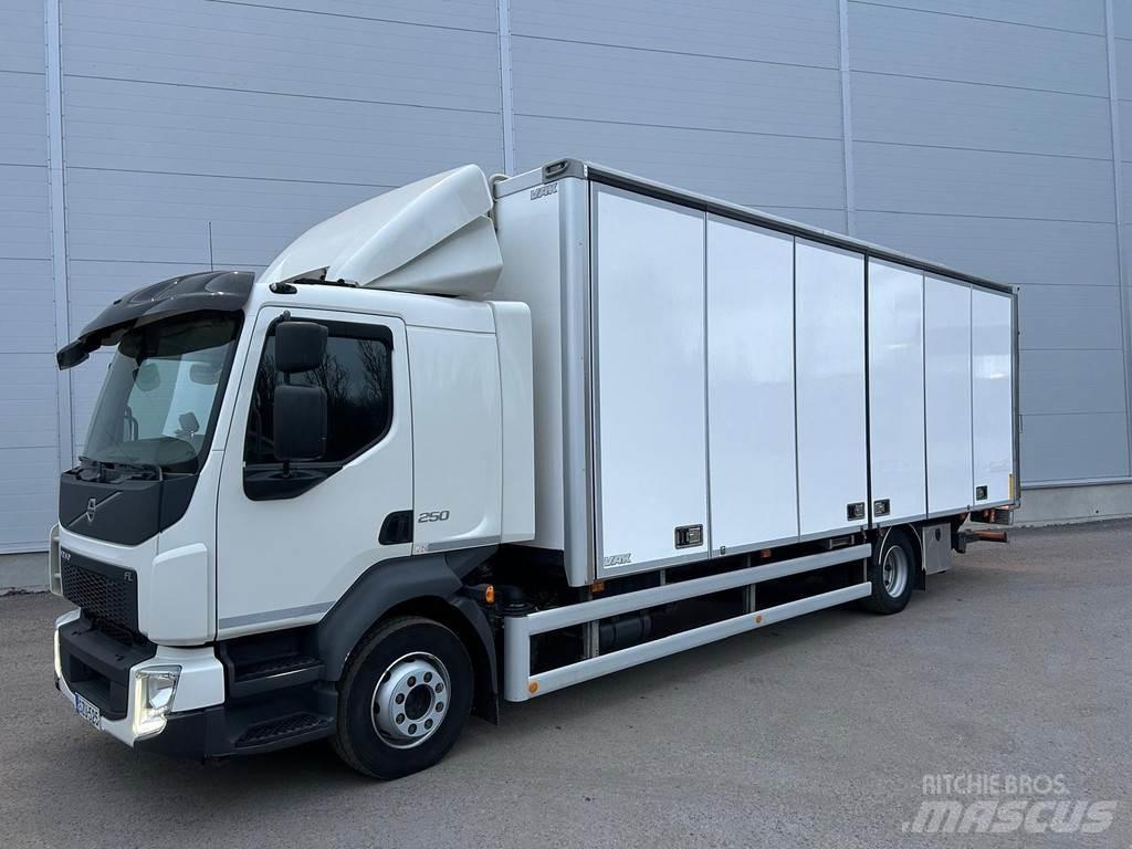 Volvo FL 貨箱式卡車
