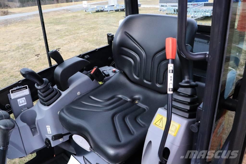 Kubota KX016-4 小型挖土機/掘鑿機<7t(小型挖掘機)