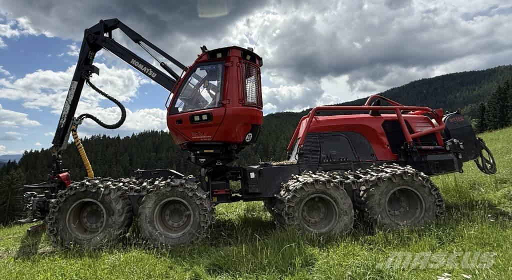 Komatsu 931XC 收穫機