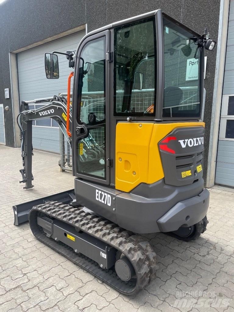 Volvo EC27D 小型挖土機/掘鑿機<7t(小型挖掘機)