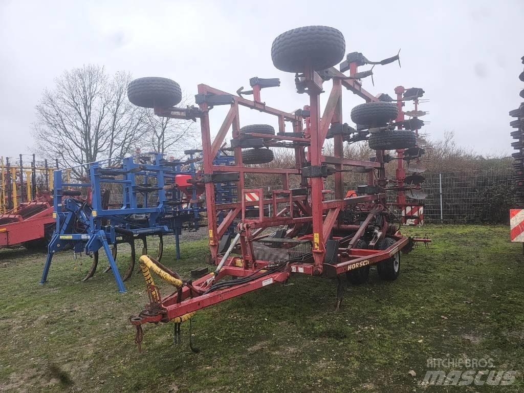 Horsch Terrano 8 FG 耙車