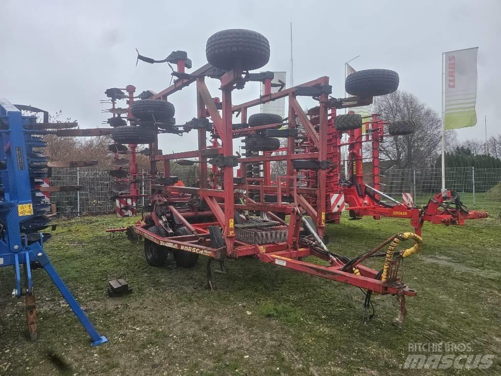 Horsch Terrano 8 FG 耙車