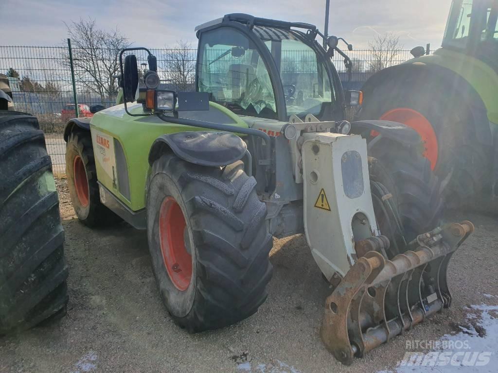 CLAAS Scorpion 7040 伸縮臂操作車