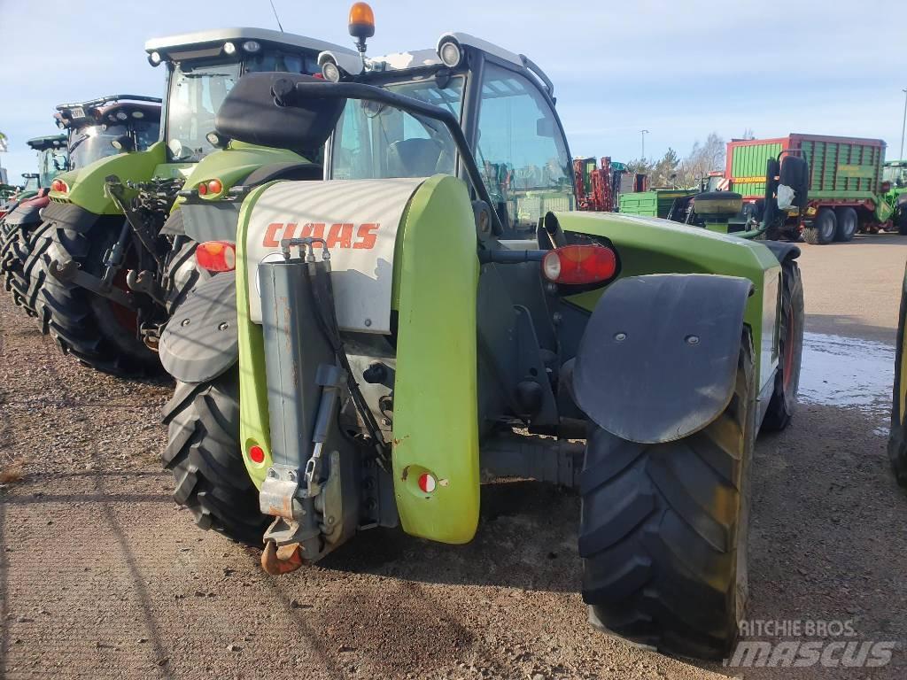 CLAAS Scorpion 7040 伸縮臂操作車
