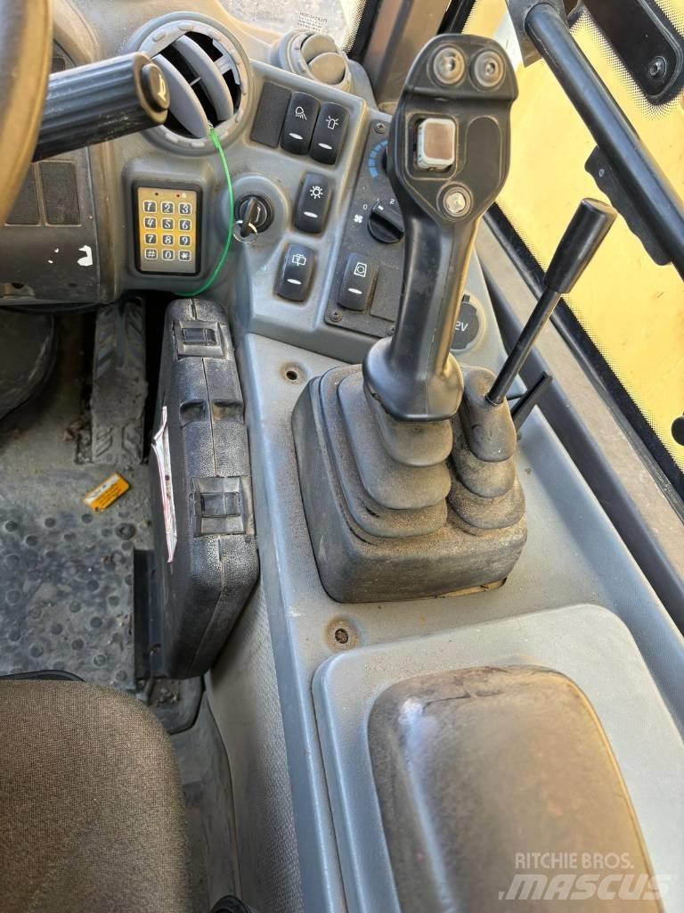 Volvo L 25 F 輪胎式裝載機