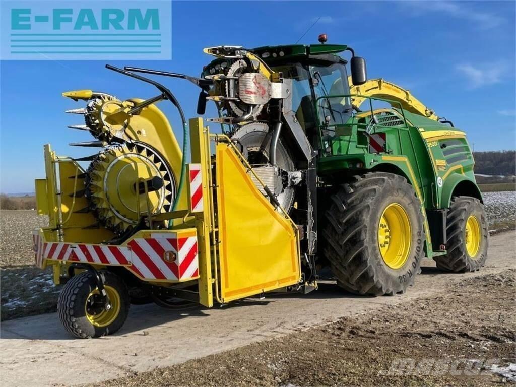 John Deere 8500 自走式飼料採集機