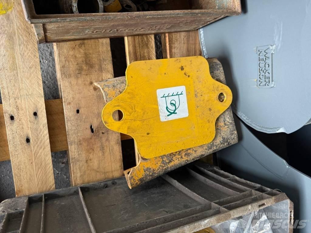Komatsu D 65 EX-12 履帶推土機