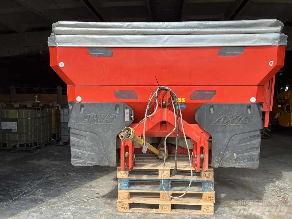 Kuhn 40.1W 礦物撒布機