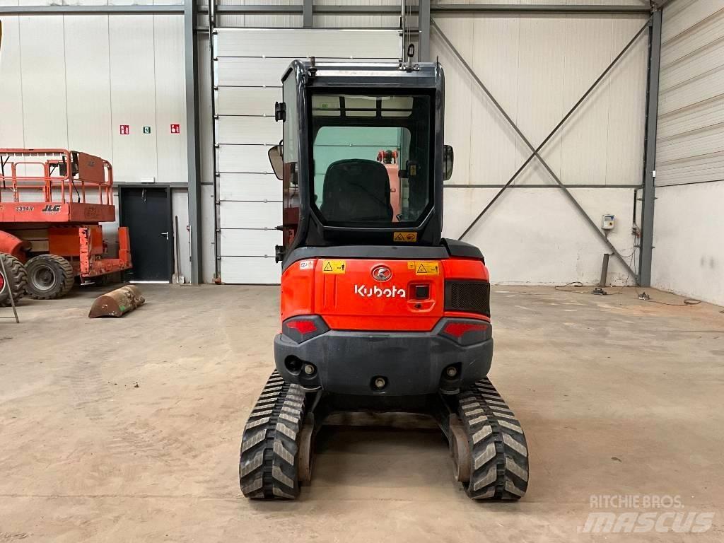 Kubota U 27-4 小型挖土機/掘鑿機<7t(小型挖掘機)