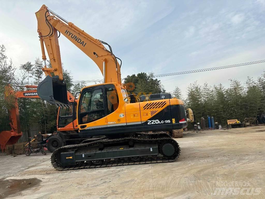 Hyundai R220 履帶式 挖土機/掘鑿機/挖掘機
