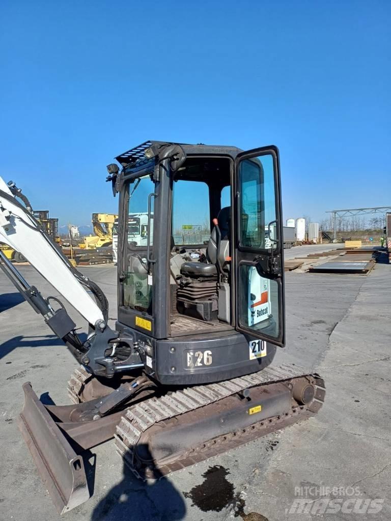 Bobcat E26 小型挖土機/掘鑿機<7t(小型挖掘機)