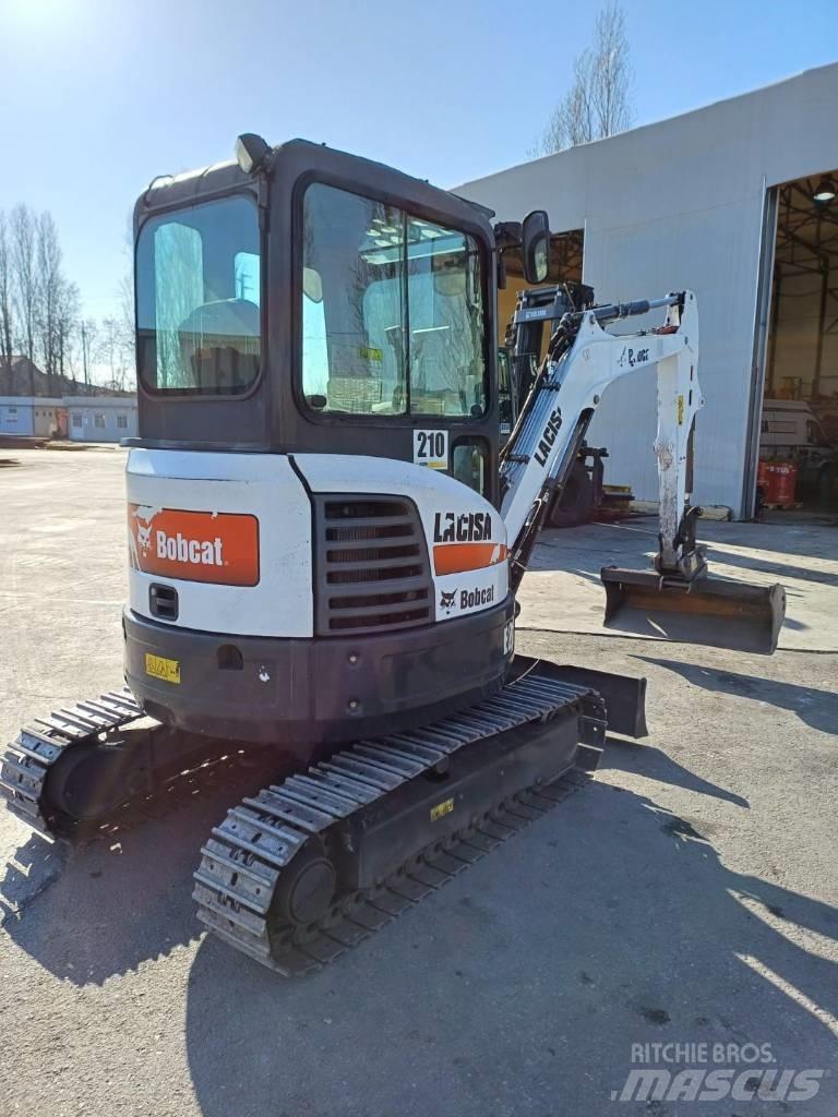 Bobcat E26 小型挖土機/掘鑿機<7t(小型挖掘機)