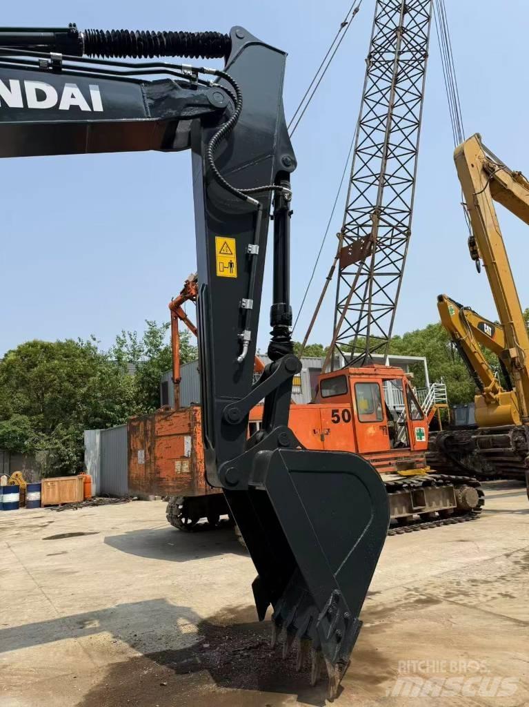 Hyundai R220LC-9S 中型挖土機/掘鑿機/挖掘機 7t-12t