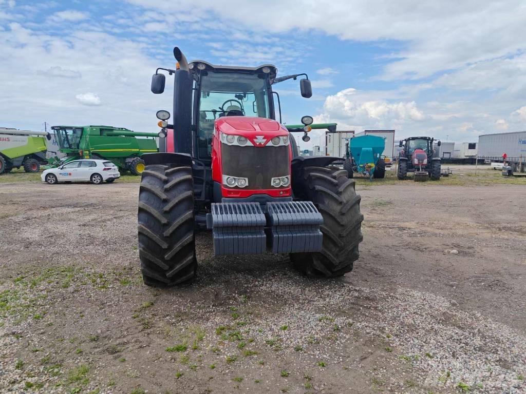 Massey Ferguson 8735 曳引機