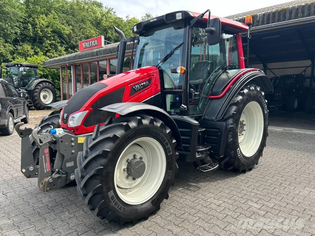 Valtra N 93 曳引機