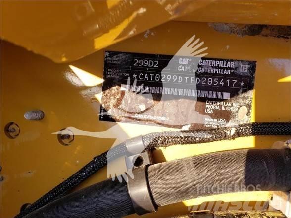 CAT 299D2 滑移轉向裝載機