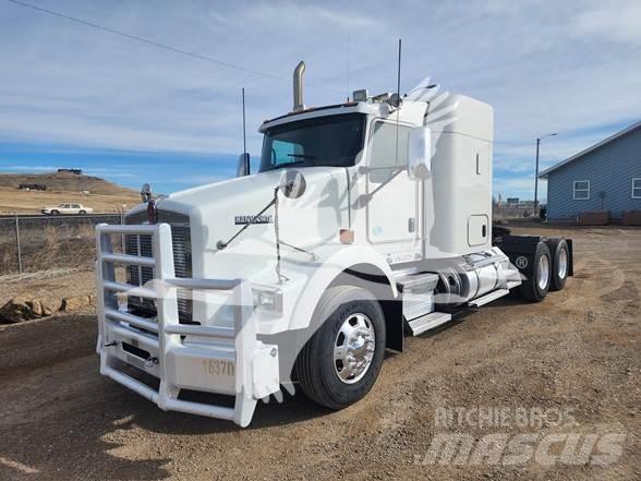 Kenworth T800 曳引機組件