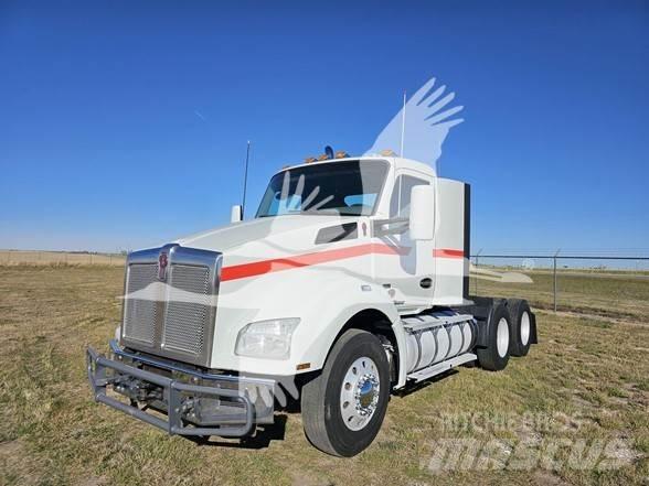 Kenworth T880 曳引機組件