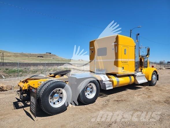 Kenworth W900 曳引機組件