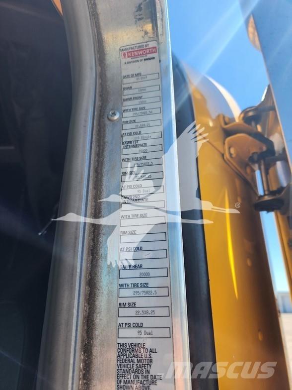 Kenworth W900 曳引機組件