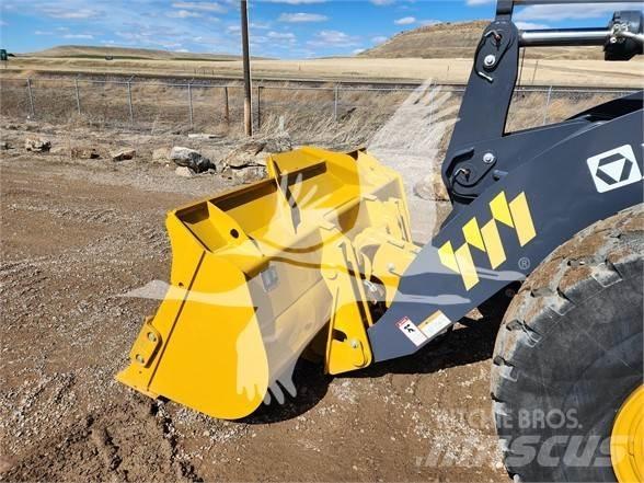 XCMG XC938U 輪胎式裝載機