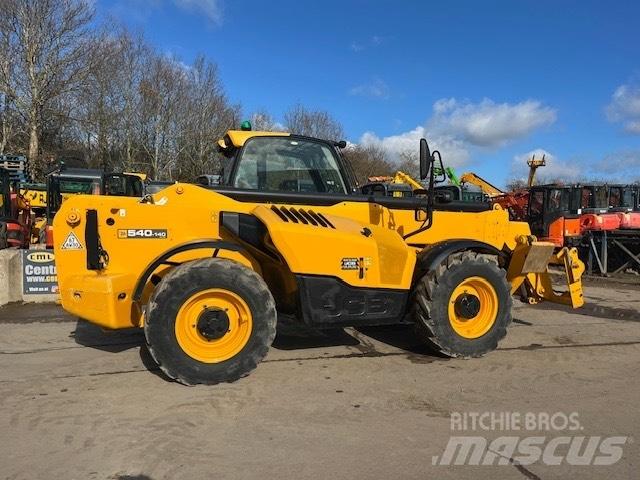 JCB 540-140 伸縮臂操作車