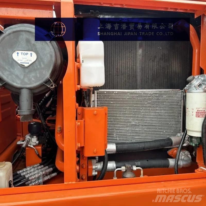 Doosan DX 150 履帶式 挖土機/掘鑿機/挖掘機