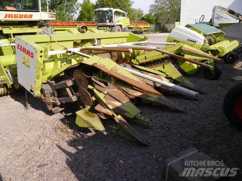 CLAAS JAGUAR 840 自走式飼料採集機