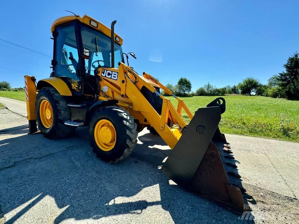 JCB 3CX 反鏟裝載機