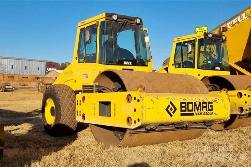 Bomag BW212D-40 複合式滾壓機