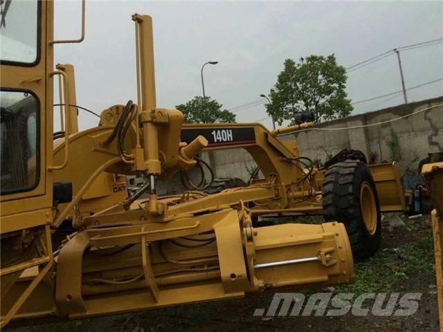 CAT 140 H 平土機
