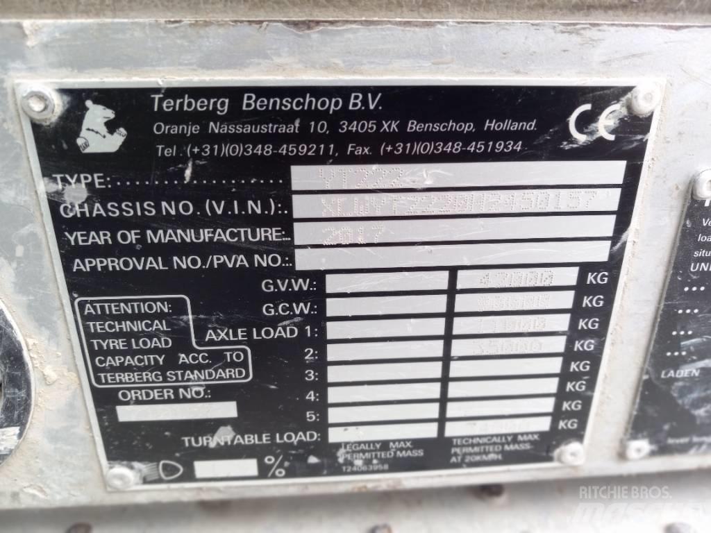Terberg YT222 終端式曳引機