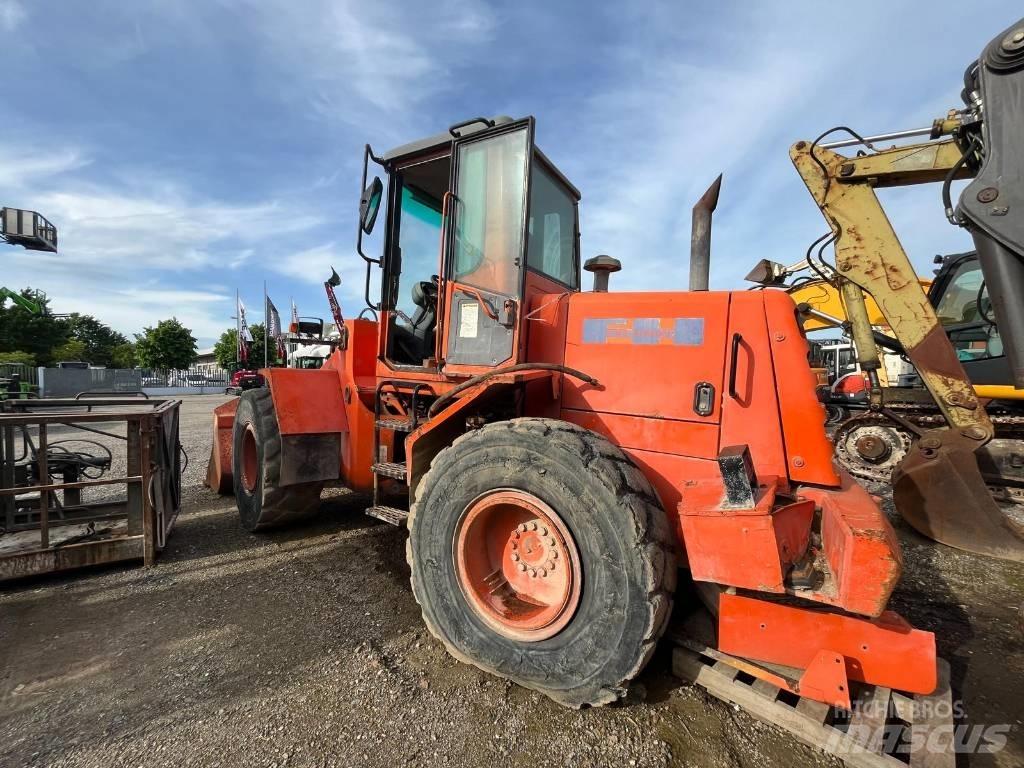 Fiat-Hitachi W 130 輪胎式裝載機