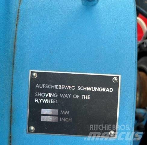Deutz TBD 234-V12 柴油發電機