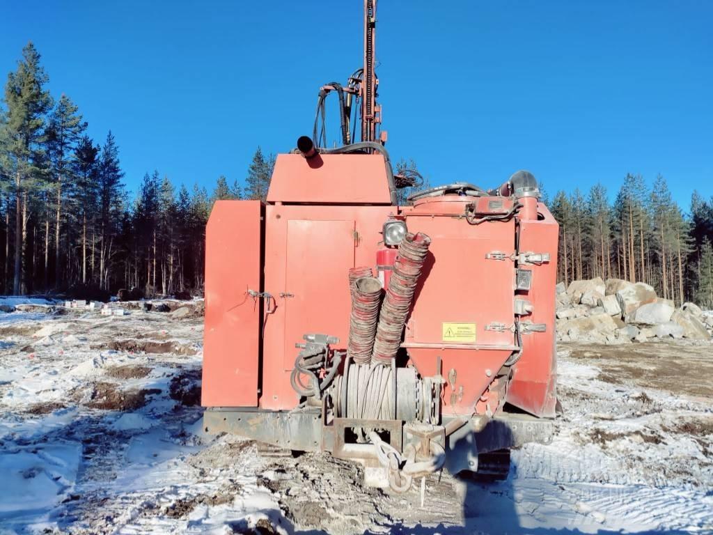 Sandvik DC 560 鑽孔機
