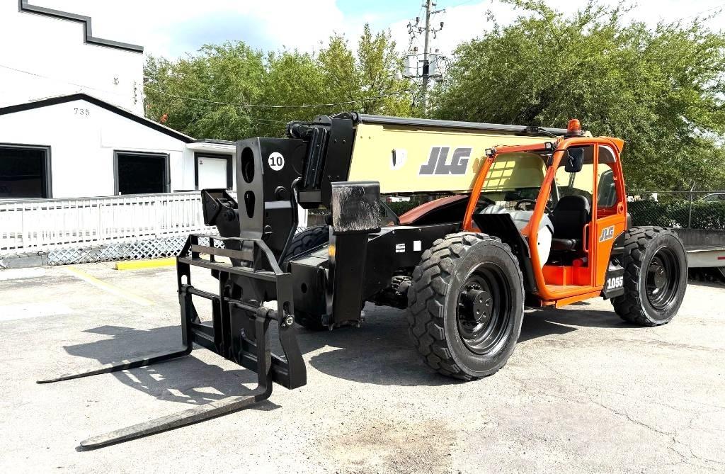 JLG 1055 伸縮臂操作車