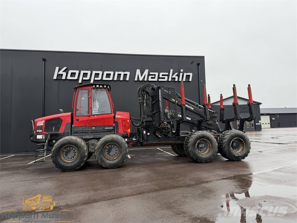 Komatsu 895 集運機