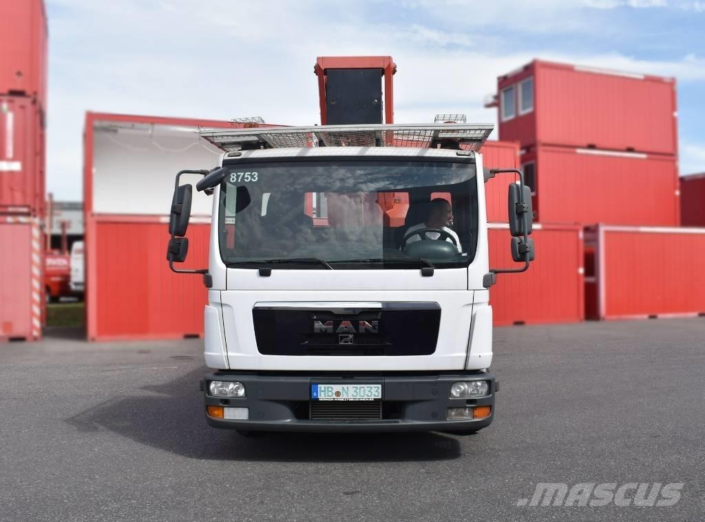 Ruthmann T 330 卡車裝載高空作業車