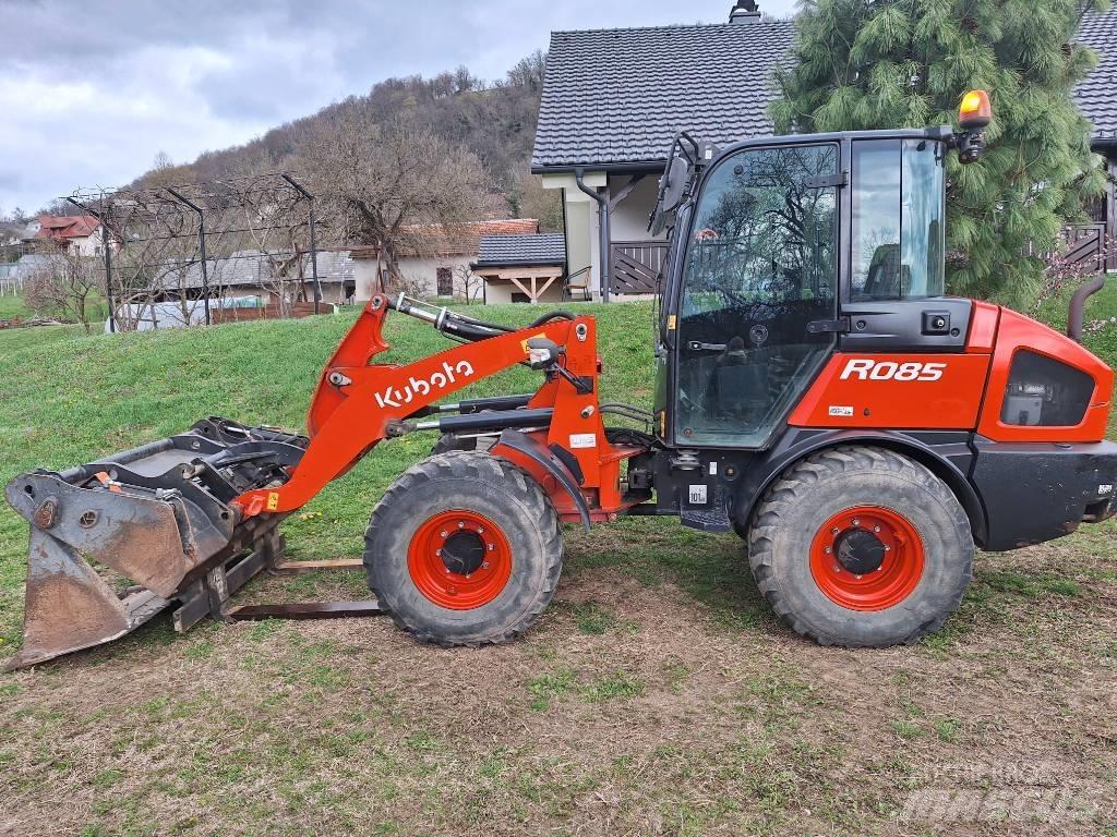 Kubota R 085 輪胎式裝載機