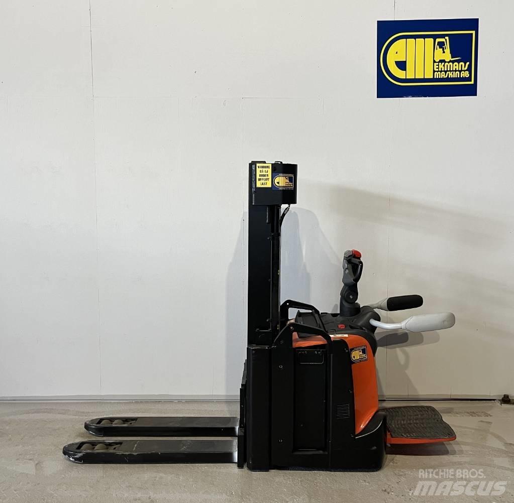 BT truck SPE 160L 行走控制式堆積機