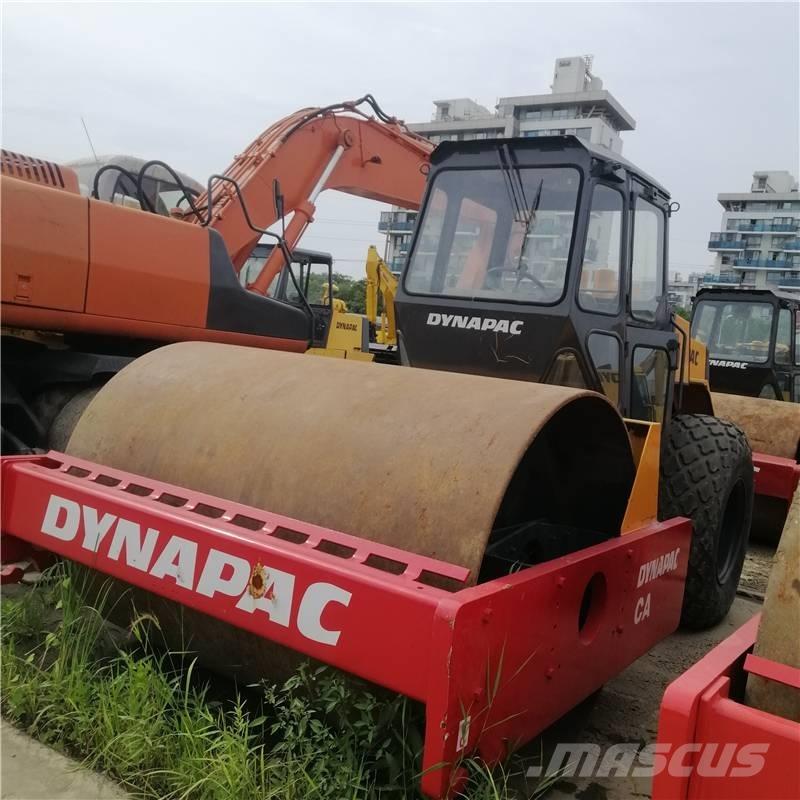 Dynapac 301 D 單輪滾壓機