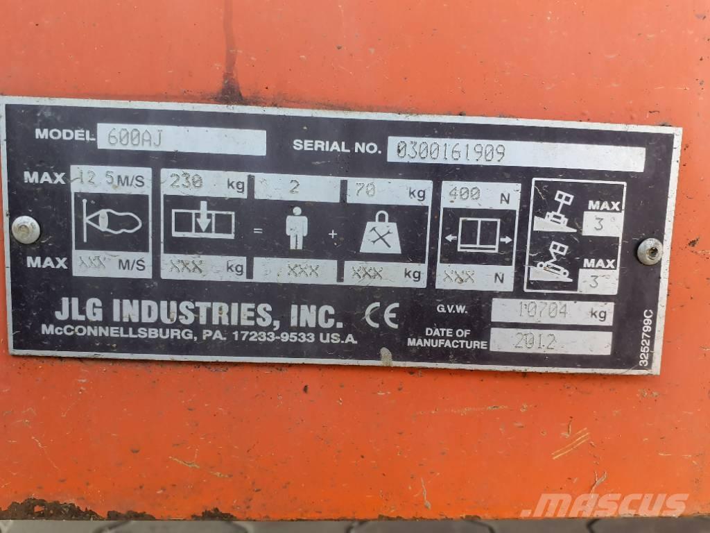 JLG 600AJ 曲臂高空作業車