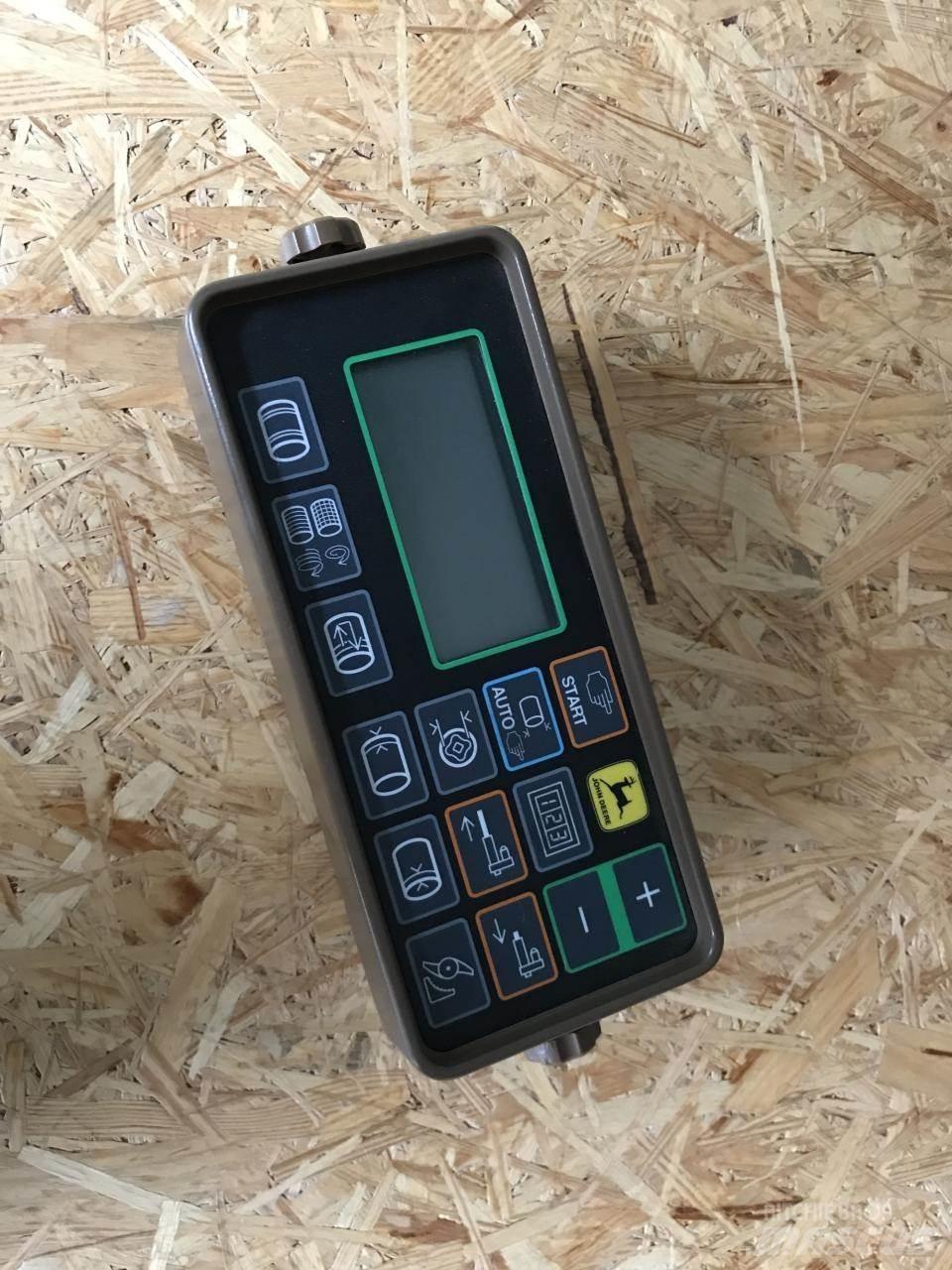 John Deere 590 方形打捆機